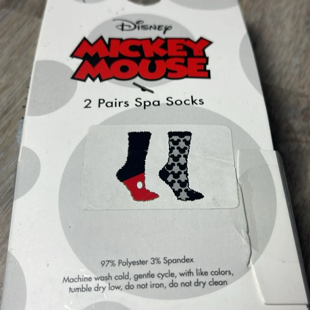 Disney Mickey Mouse Majesty Spa 2-Pack Socks w/Aloe Vera Size 4-10